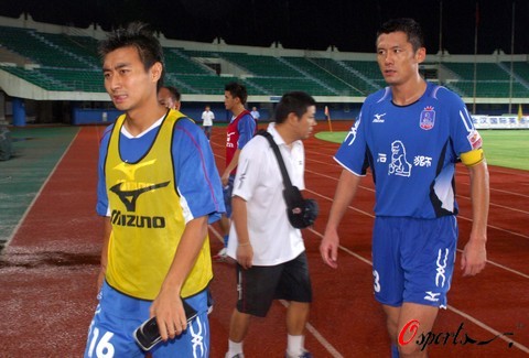 梅西决赛2助攻！率队3-1首次夺冠，一夜又创纪录：生涯47次捧杯