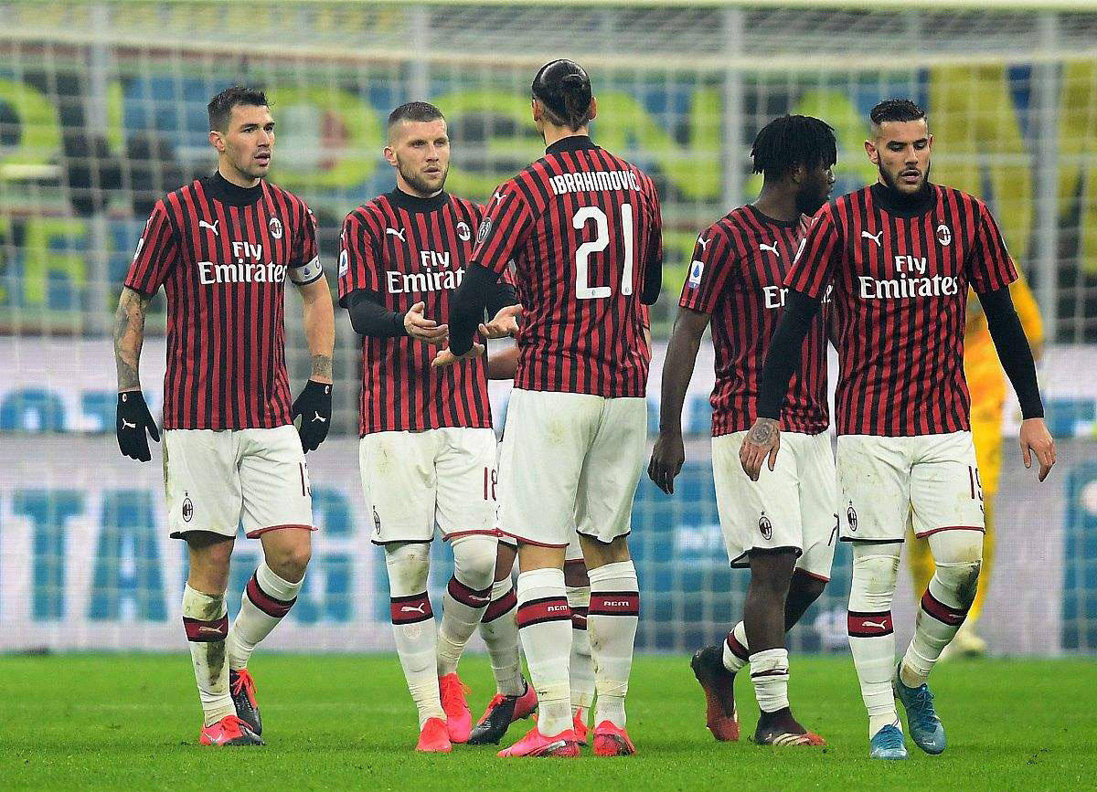 图片报：勒沃库森遭遇多次意外事件，到达曼市时已延误数小时