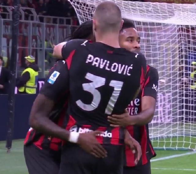 海纳：德甲理应扎根于德国，我反对举行海外赛（海纳：德甲应立足德国本土，我不支持海外办赛）