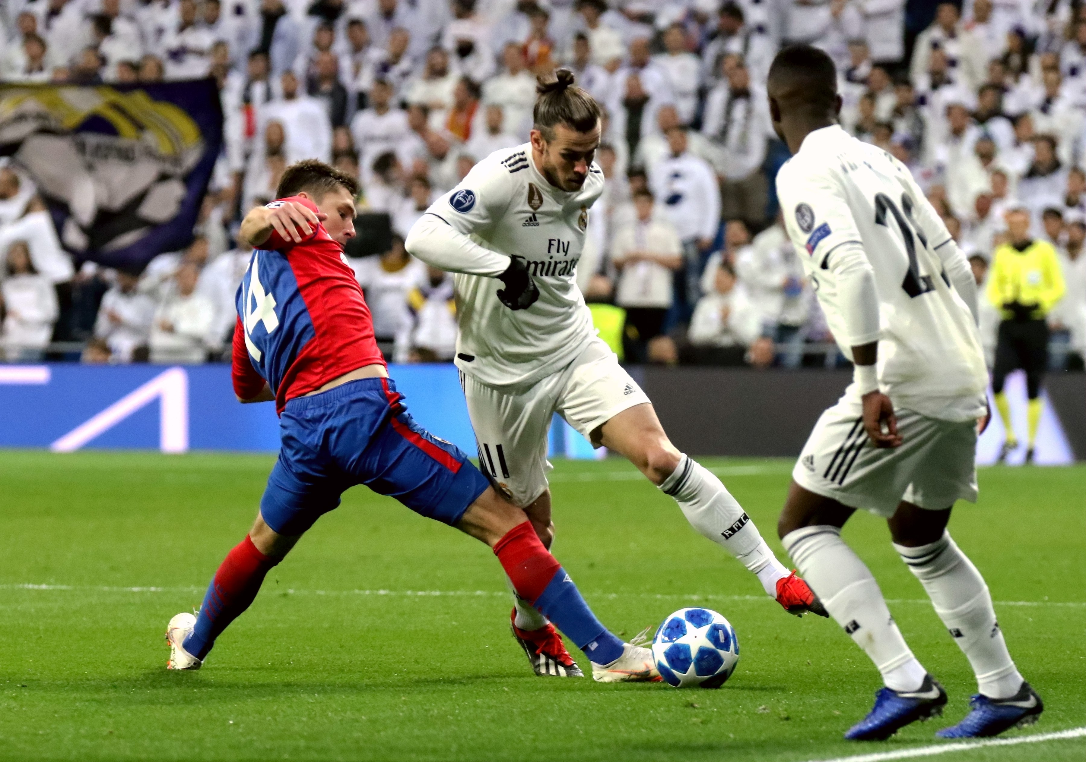 杰伦·布伦森33分率队大胜，助攻数跻身尼克斯队史前18