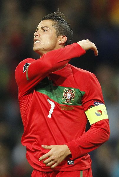 安东尼奥：调整阵容是为了给队员更多机会，同时保证球员健康（安东尼奥：通过调整阵容为球员创造更多机会，并确保健康）