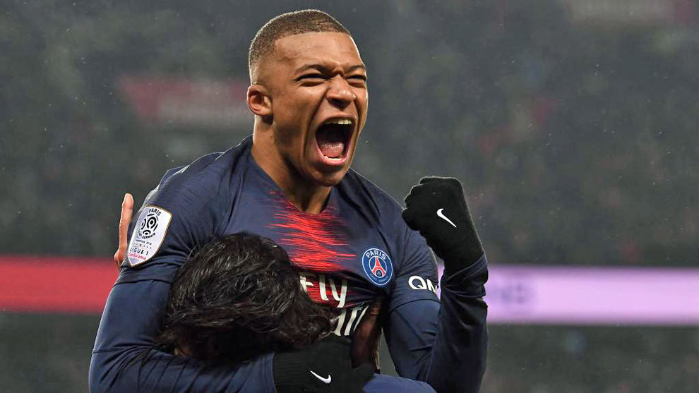 布冯谈意大利足球：我们从小就注重成绩，现在要回归技术训练（布冯：意大利足球从小偏重成绩，如今该重拾技术训练）