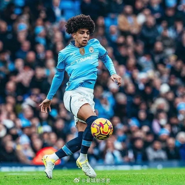 仅次于拉莫斯和魔笛，佩里西奇是欧冠打入点球第三年长的球员