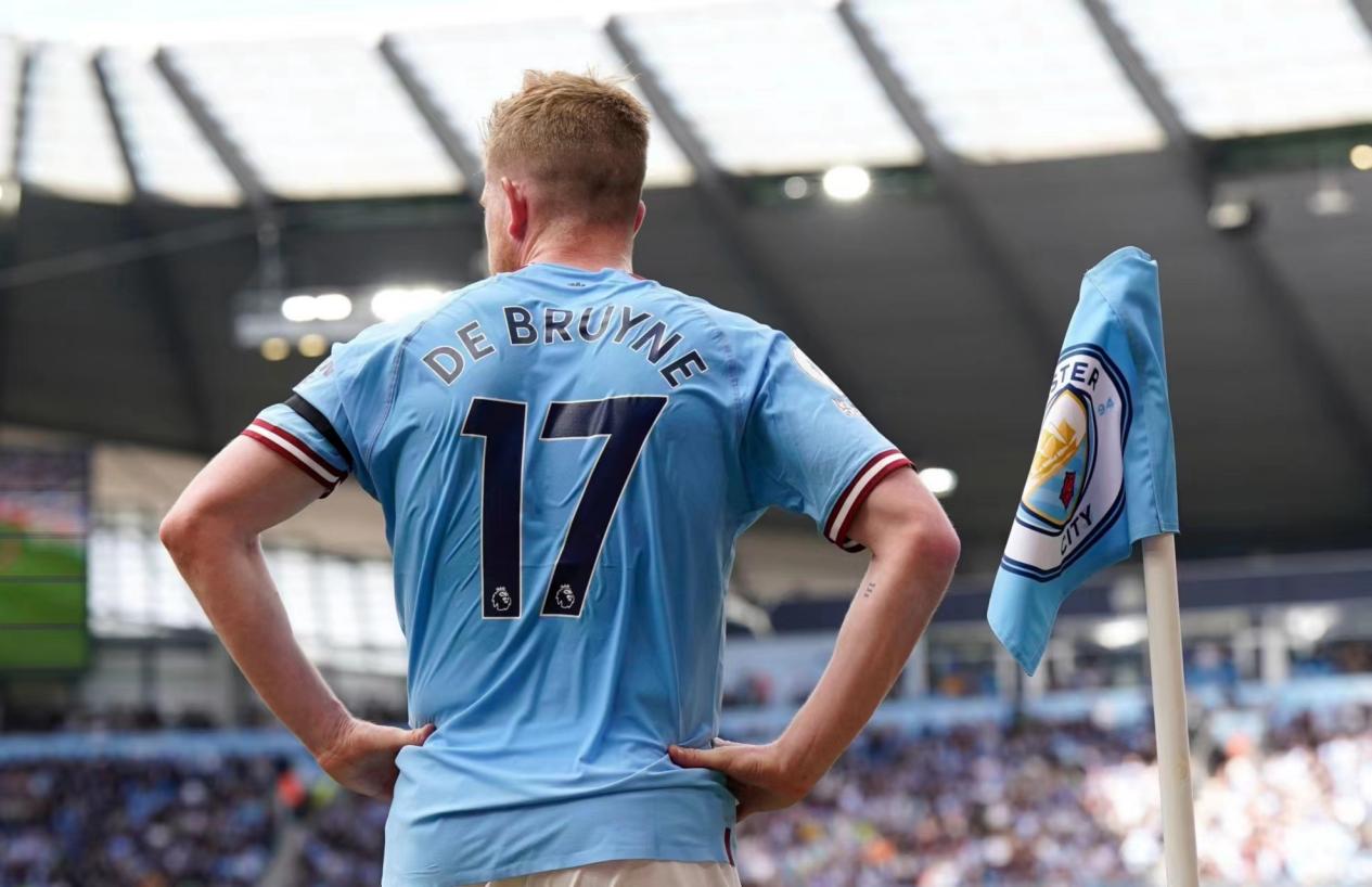 本赛季仅快船在三节结束落后时没赢过球，共计0胜14负