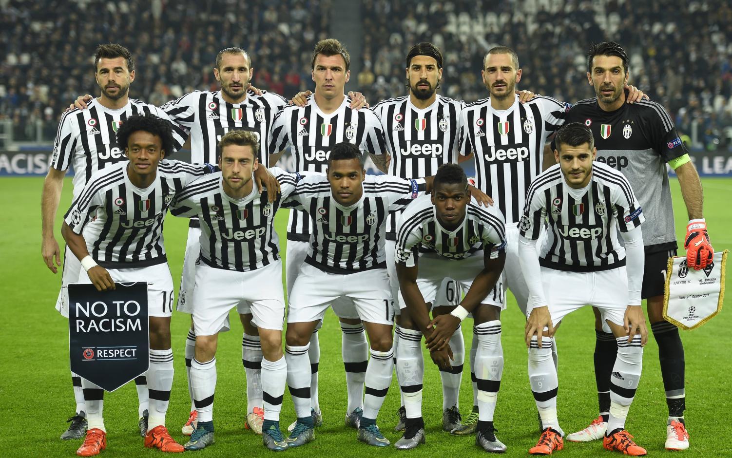 英超受大雪影响多场比赛延期