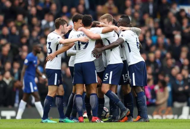 冬天太冷不想骑车？在家骑滚筒，骑一小时等于路骑三小时？我来帮你们体验一下